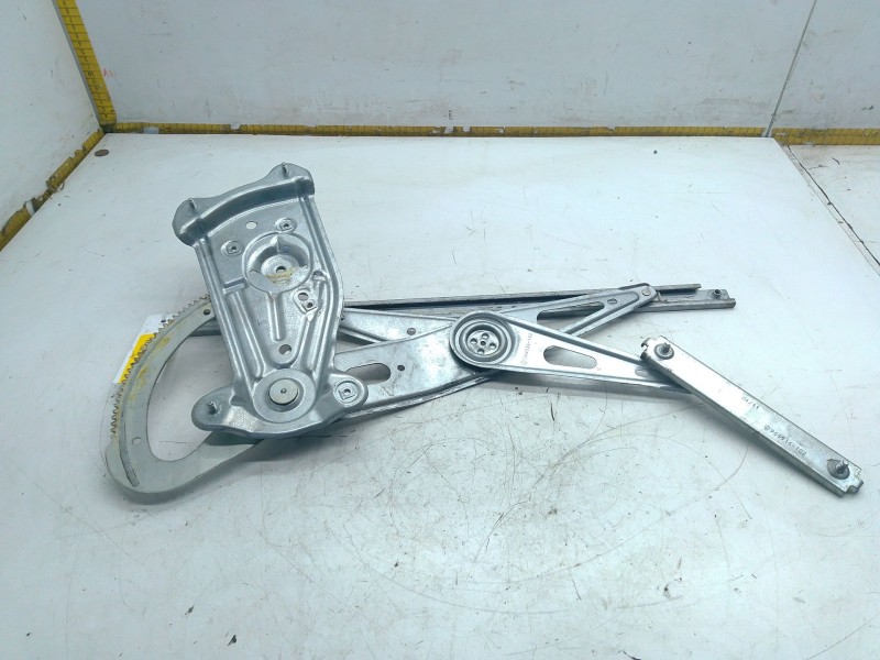 Recambio de elevalunas delantero derecho para renault grand scénic iii (jz0/1_) 1.5 dci referencia OEM IAM 809600018R  