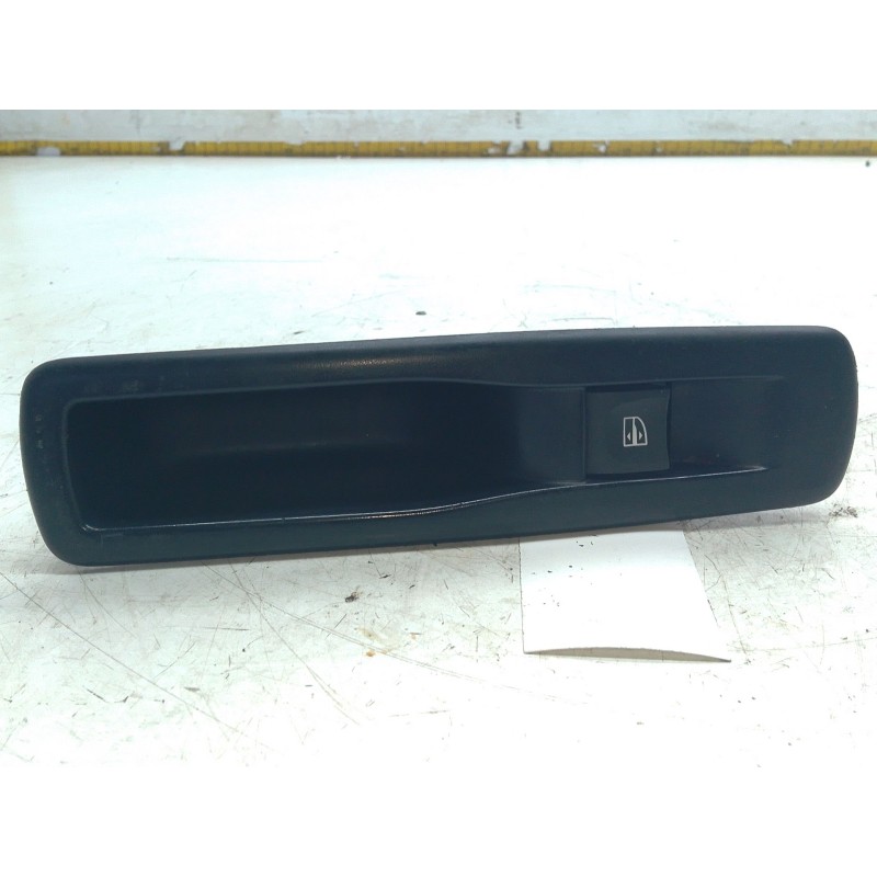 Recambio de mando elevalunas trasero izquierdo para renault grand scénic iii (jz0/1_) 1.5 dci referencia OEM IAM 8295000004  