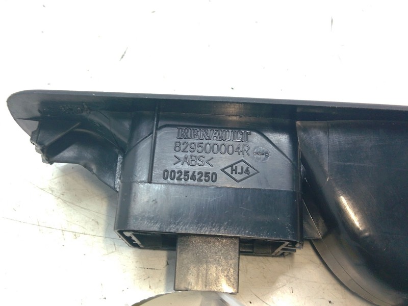 Recambio de mando elevalunas trasero izquierdo para renault grand scénic iii (jz0/1_) 1.5 dci referencia OEM IAM 8295000004  