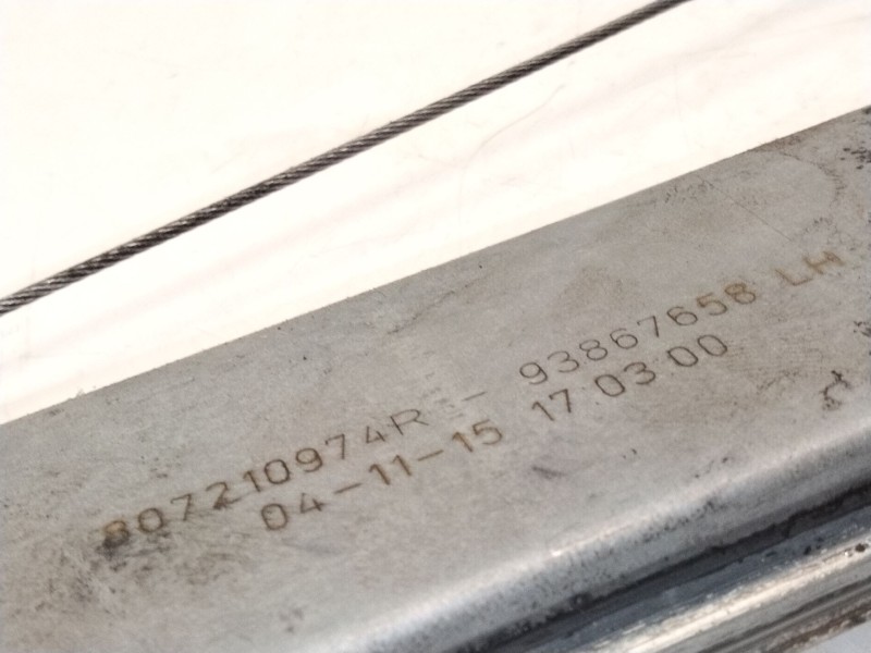 Recambio de elevalunas delantero izquierdo para opel vivaro b autobús (x82) 1.6 cdti (06) referencia OEM IAM 93867658  