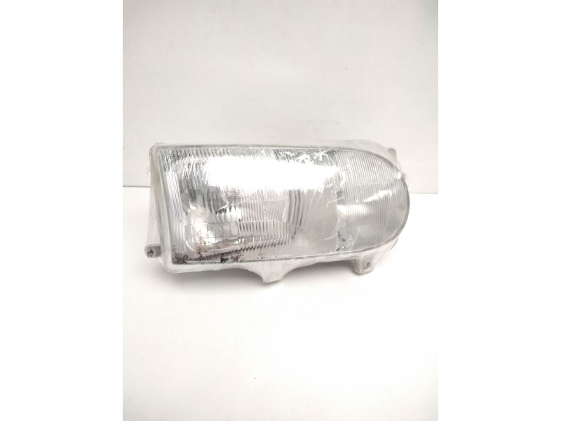 Recambio de faro derecho para » otros... premium 370 26 g 6x2 referencia OEM IAM 260107C008 NISSAN 67735060