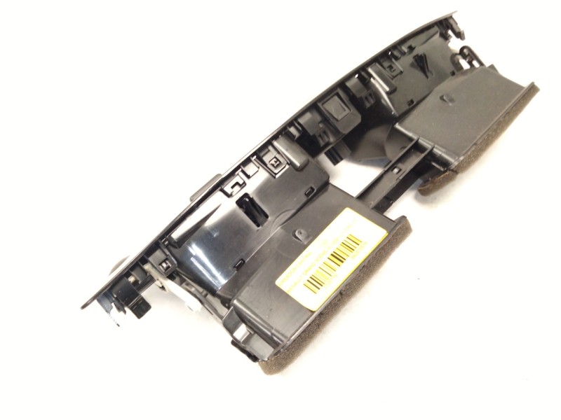 Recambio de aireador central para renault grand scénic iii (jz0/1_) 1.5 dci referencia OEM IAM 682600031R  