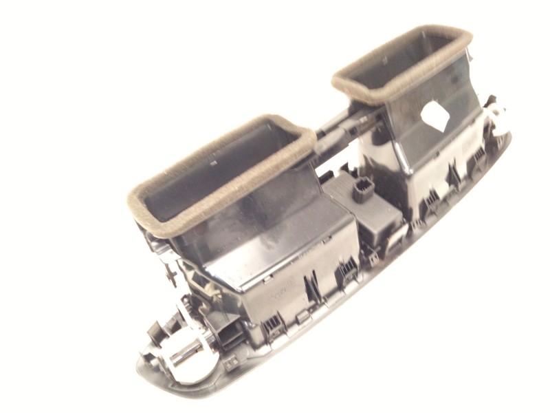 Recambio de aireador central para renault grand scénic iii (jz0/1_) 1.5 dci referencia OEM IAM 682600031R  