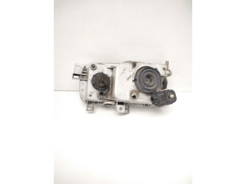 Recambio de faro derecho para » otros... premium 370 26 g 6x2 referencia OEM IAM 260107C008 NISSAN 67735060