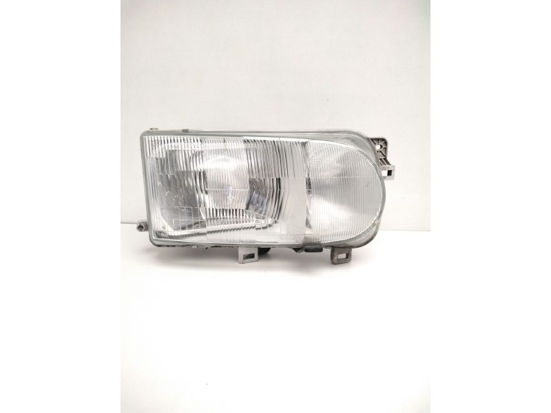 Recambio de faro derecho para » otros... premium 370 26 g 6x2 referencia OEM IAM 260107C008 NISSAN 67735060