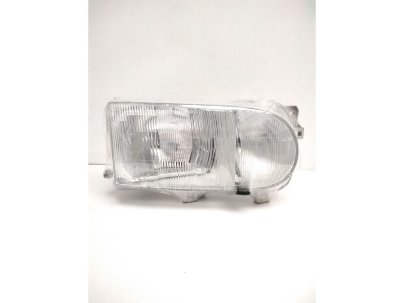 Recambio de faro derecho para » otros... premium 370 26 g 6x2 referencia OEM IAM 260107C008 NISSAN 67735060