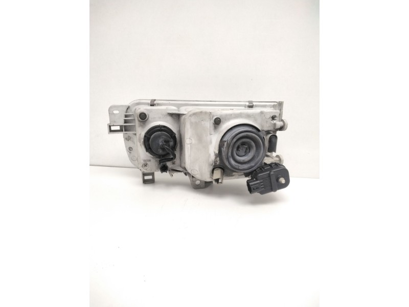 Recambio de faro derecho para » otros... premium 370 26 g 6x2 referencia OEM IAM 260107C011 NISSAN 67736080