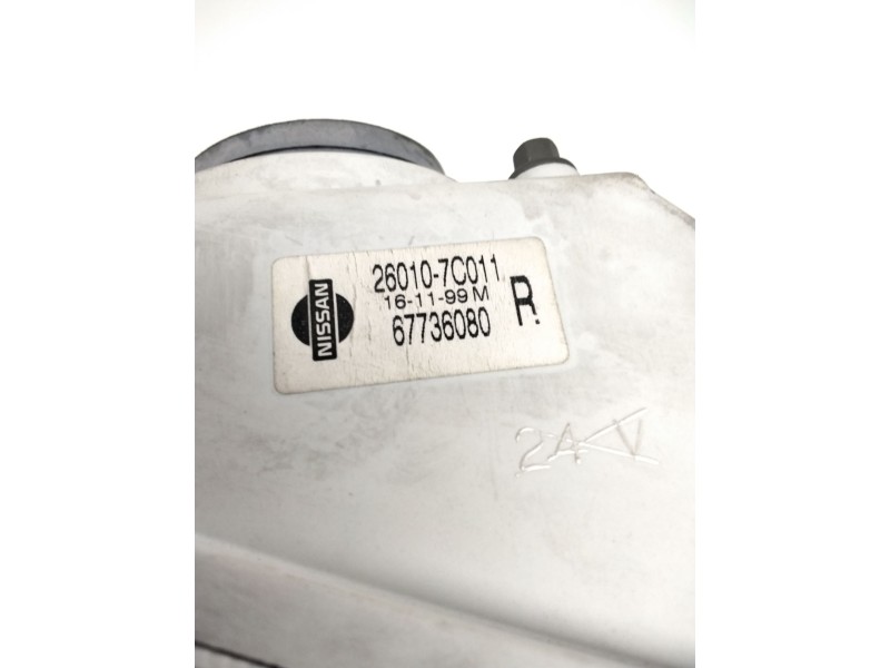 Recambio de faro derecho para » otros... premium 370 26 g 6x2 referencia OEM IAM 260107C011 NISSAN 67736080
