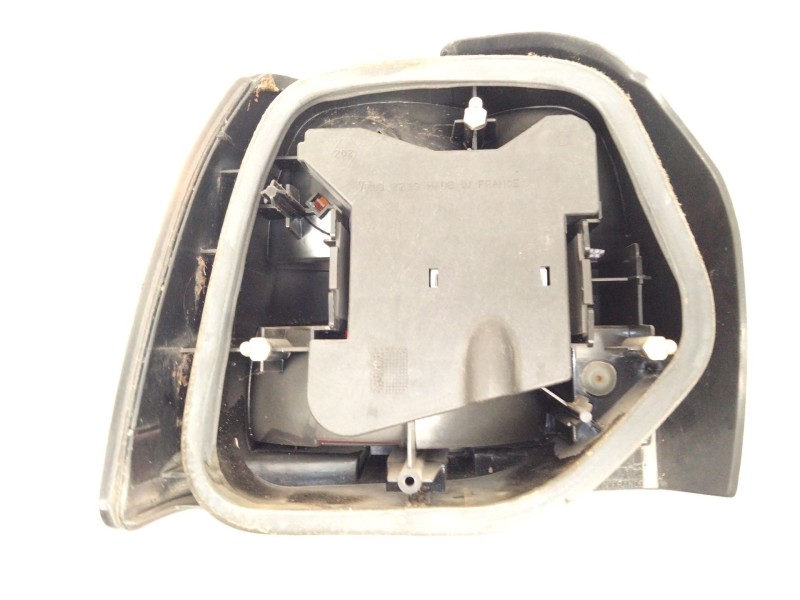 Recambio de piloto trasero derecho para renault 19 ii (b/c53_) 1.8 (b/c53y) referencia OEM IAM 7700816016  