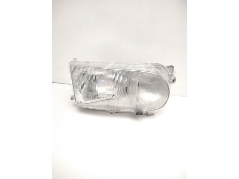 Recambio de faro derecho para » otros... premium 370 26 g 6x2 referencia OEM IAM 260107C008 NISSAN 67735060