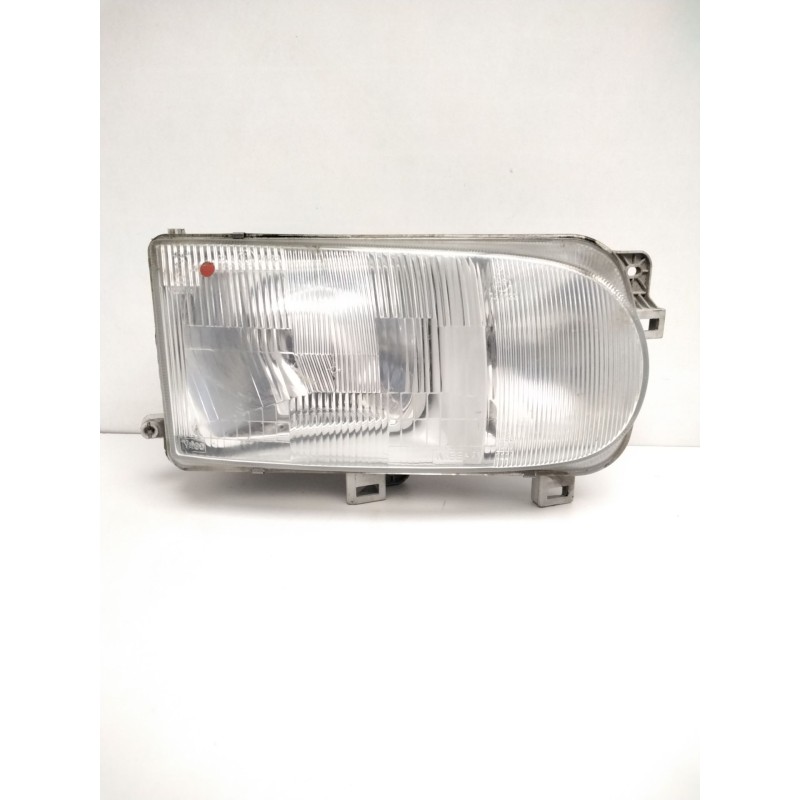 Recambio de faro derecho para » otros... premium 370 26 g 6x2 referencia OEM IAM 260107C011 NISSAN 67736080