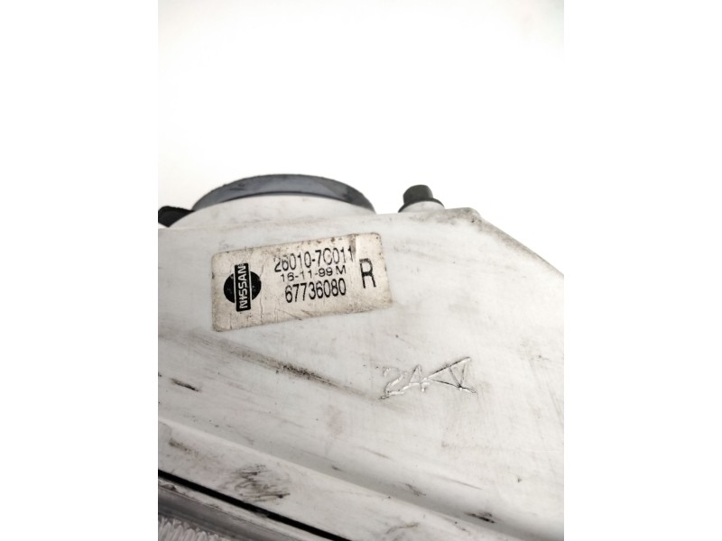 Recambio de faro derecho para » otros... premium 370 26 g 6x2 referencia OEM IAM 260107C011 NISSAN 67736080
