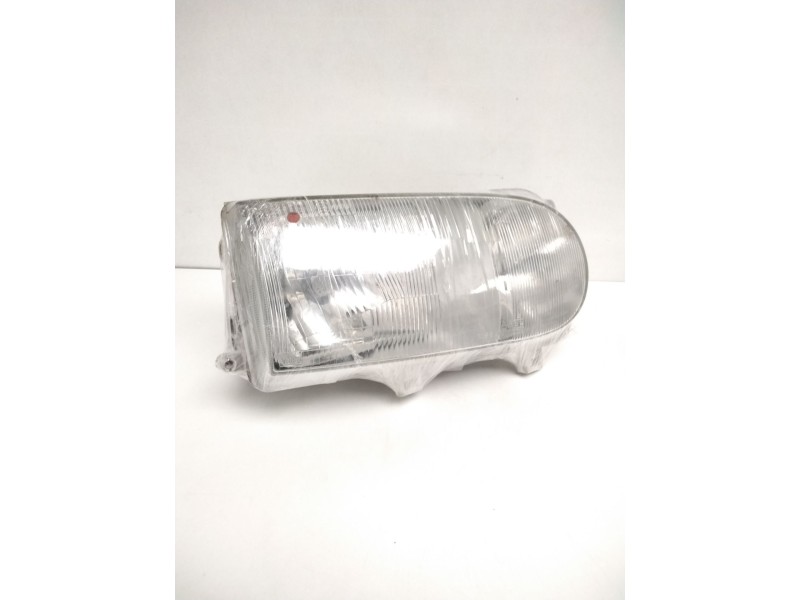 Recambio de faro derecho para » otros... premium 370 26 g 6x2 referencia OEM IAM 260107C011 NISSAN 67736080