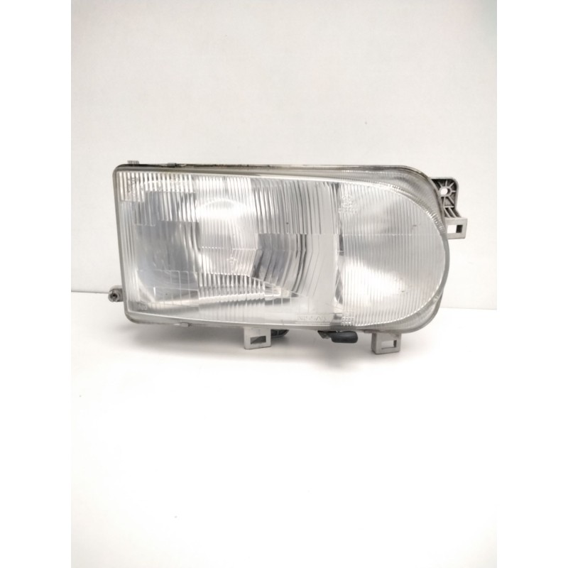 Recambio de faro derecho para » otros... premium 370 26 g 6x2 referencia OEM IAM 260107C008 NISSAN 67735060