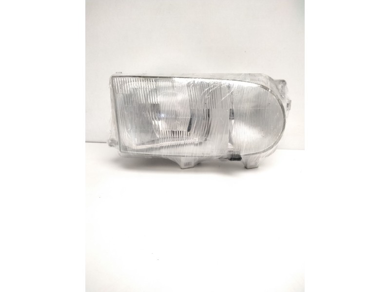 Recambio de faro derecho para » otros... premium 370 26 g 6x2 referencia OEM IAM 260107C008 NISSAN 67735060