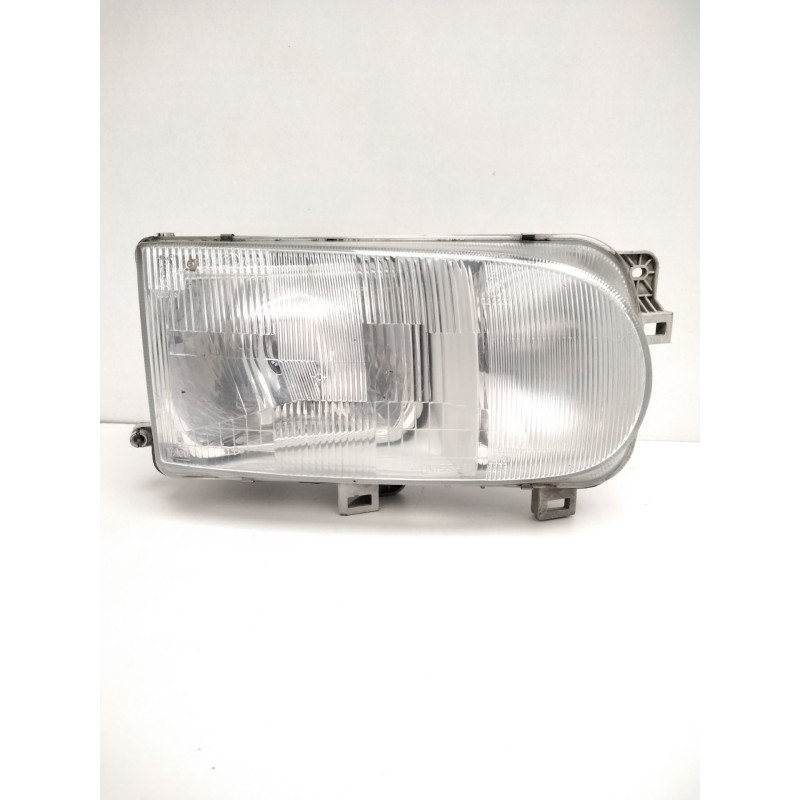 Recambio de faro derecho para » otros... premium 370 26 g 6x2 referencia OEM IAM 260107C011 NISSAN 67736080