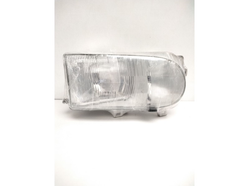 Recambio de faro derecho para » otros... premium 370 26 g 6x2 referencia OEM IAM 260107C008 NISSAN 67735060