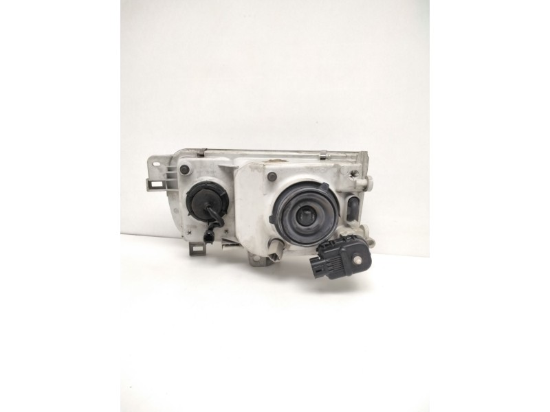Recambio de faro derecho para » otros... premium 370 26 g 6x2 referencia OEM IAM 260107C008 NISSAN 67735060