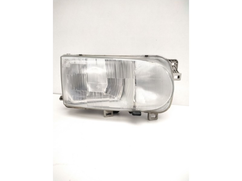 Recambio de faro derecho para » otros... premium 370 26 g 6x2 referencia OEM IAM 260107C008 NISSAN 67735060