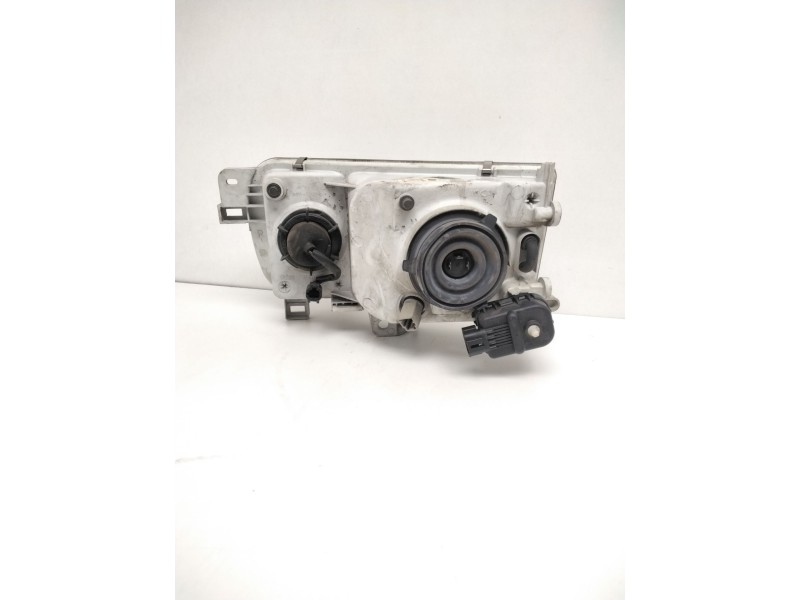 Recambio de faro derecho para » otros... premium 370 26 g 6x2 referencia OEM IAM 260107C008 NISSAN 67735060