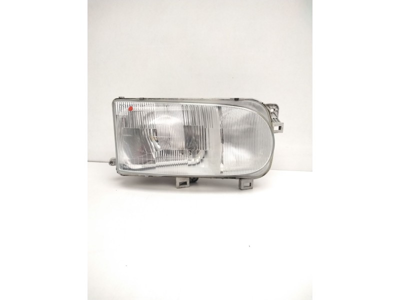 Recambio de faro derecho para » otros... premium 370 26 g 6x2 referencia OEM IAM 260107C011 NISSAN 67736080