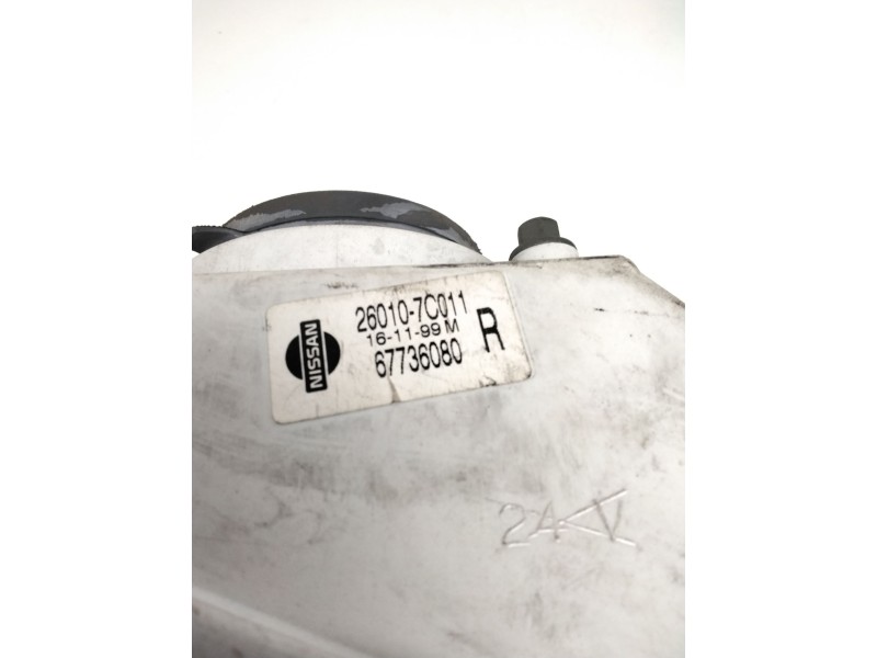 Recambio de faro derecho para » otros... premium 370 26 g 6x2 referencia OEM IAM 260107C011 NISSAN 67736080