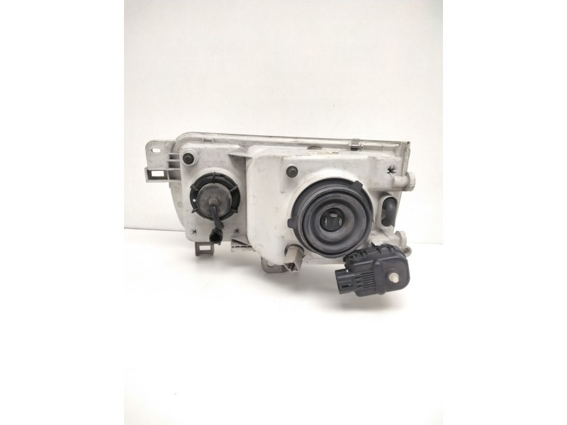 Recambio de faro derecho para » otros... premium 370 26 g 6x2 referencia OEM IAM 260107C008 NISSAN 67735060