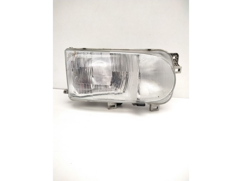 Recambio de faro derecho para » otros... premium 370 26 g 6x2 referencia OEM IAM 260107C008 NISSAN 67735060