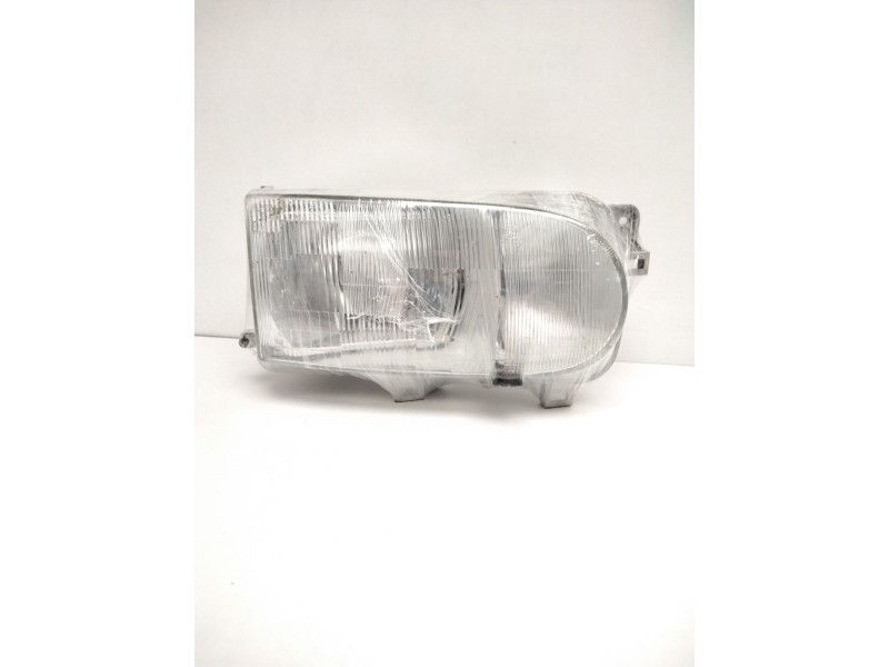 Recambio de faro derecho para » otros... premium 370 26 g 6x2 referencia OEM IAM 260107C008 NISSAN 67735060