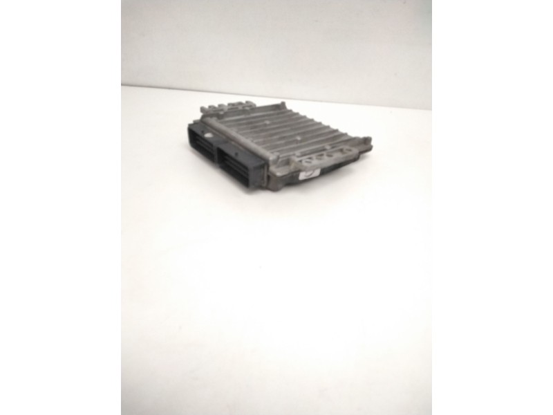 Recambio de centralita motor uce para renault clio ii fase ii (b/cb0) dynamique referencia OEM IAM S118301113B 8200214973 820008