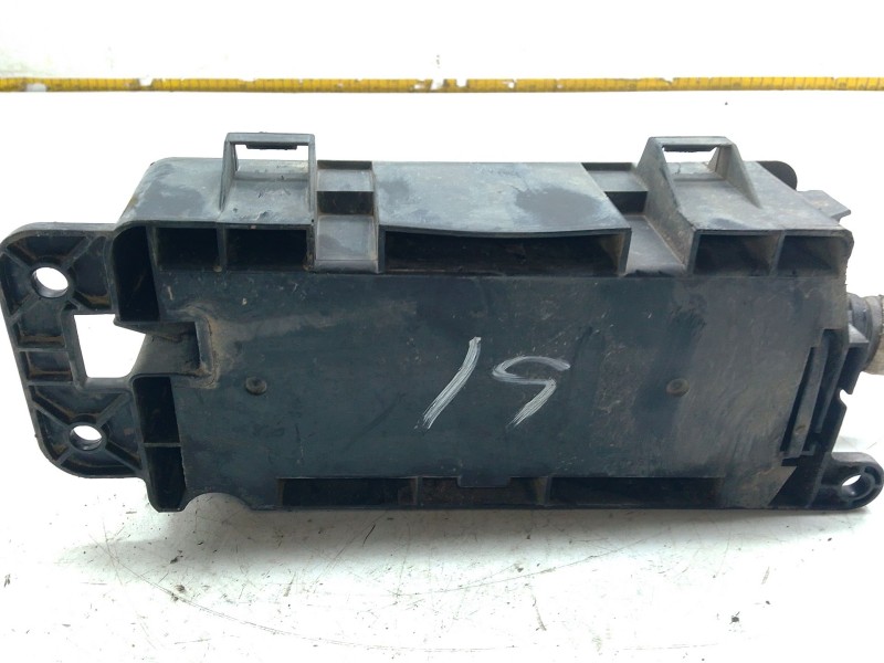 Recambio de caja fusibles para renault maxity referencia OEM IAM 17311091100  