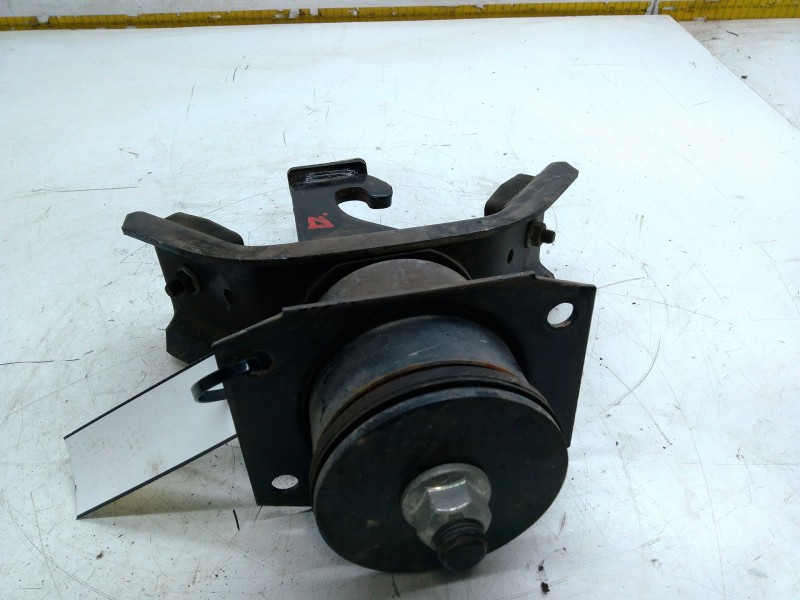 Recambio de soporte cabina trasero izquierdo para renault maxity referencia OEM IAM   