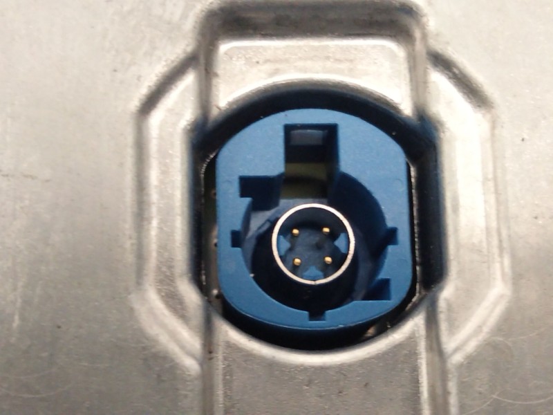 Recambio de pantalla multifuncion para volvo xc40 (536) t2 referencia OEM IAM 31682851  