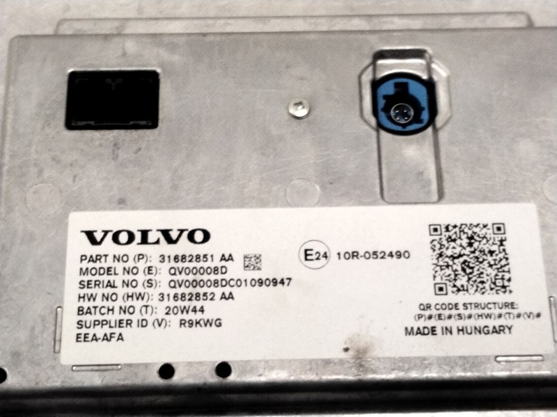 Recambio de pantalla multifuncion para volvo xc40 (536) t2 referencia OEM IAM 31682851  