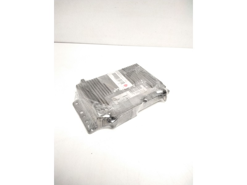 Recambio de centralita motor uce para renault megane i classic (la0) 1.6 referencia OEM IAM S105300203B 7700860319 7700105156