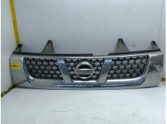 Recambio de rejilla delantera para nissan pick up (d22) 2.5 di referencia OEM IAM 52310VK000  