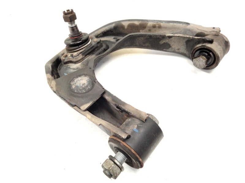 Recambio de brazo suspension superior delantero derecho para renault maxity referencia OEM IAM   