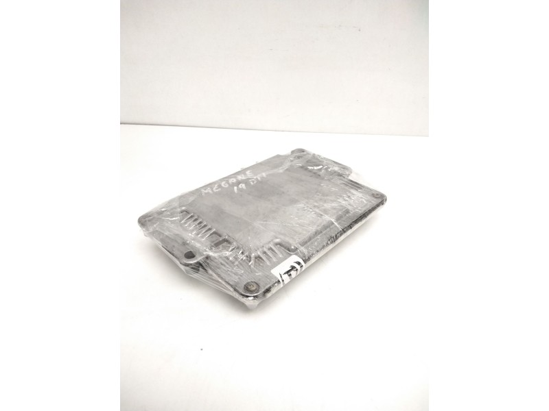 Recambio de centralita motor uce para renault megane i classic (la0) referencia OEM IAM 0281010442 8200199726 8200049306