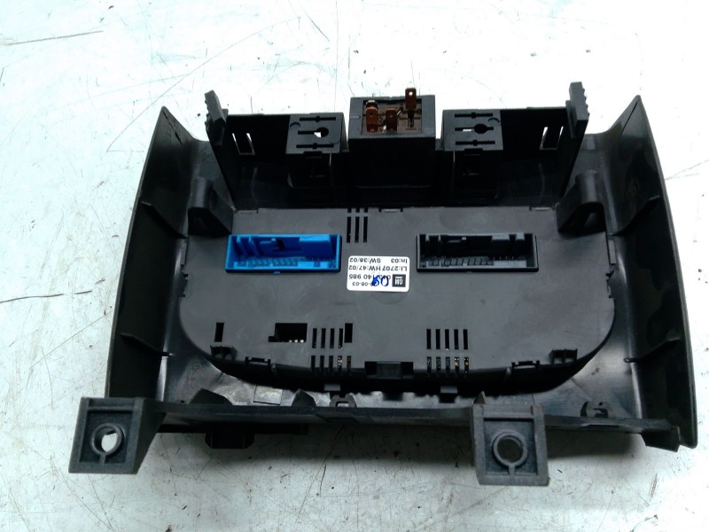 Recambio de mando calefaccion aire acondicionado para opel zafira a monospace (t98) 2.0 dti 16v (f75) referencia OEM IAM 0131409