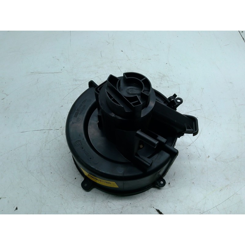 Recambio de motor calefaccion para opel zafira a monospace (t98) 2.0 dti 16v (f75) referencia OEM IAM 9002249  