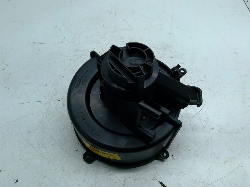 Recambio de motor calefaccion para opel zafira a monospace (t98) 2.0 dti 16v (f75) referencia OEM IAM 9002249  