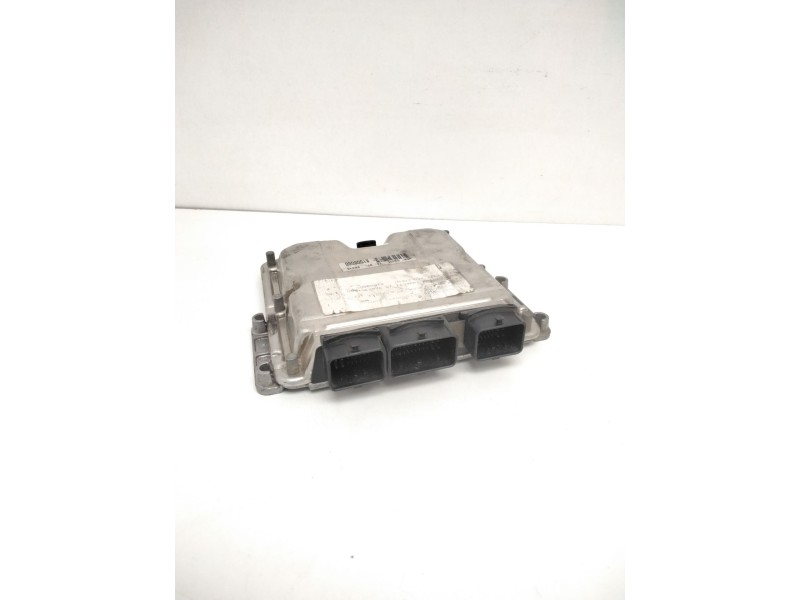 Recambio de centralita motor uce para peugeot 406 berlina (s1/s2) srdt referencia OEM IAM 0281010627 9642301880 28FM0000