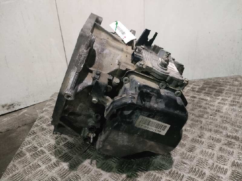 Recambio de caja cambios para opel insignia berlina cosmo referencia OEM IAM 55562430  