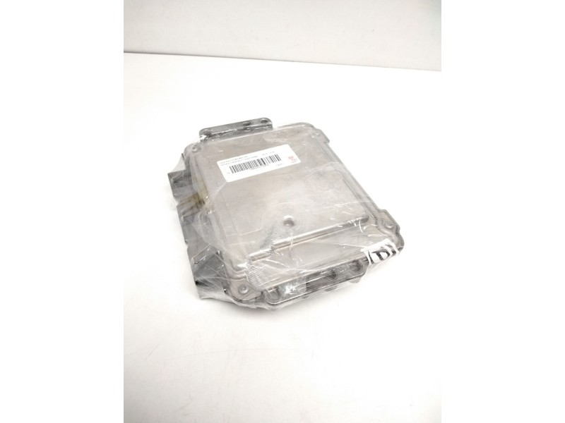 Recambio de centralita motor uce para renault scenic ii luxe privilege referencia OEM IAM 0281011776 8200386508 1039S04039