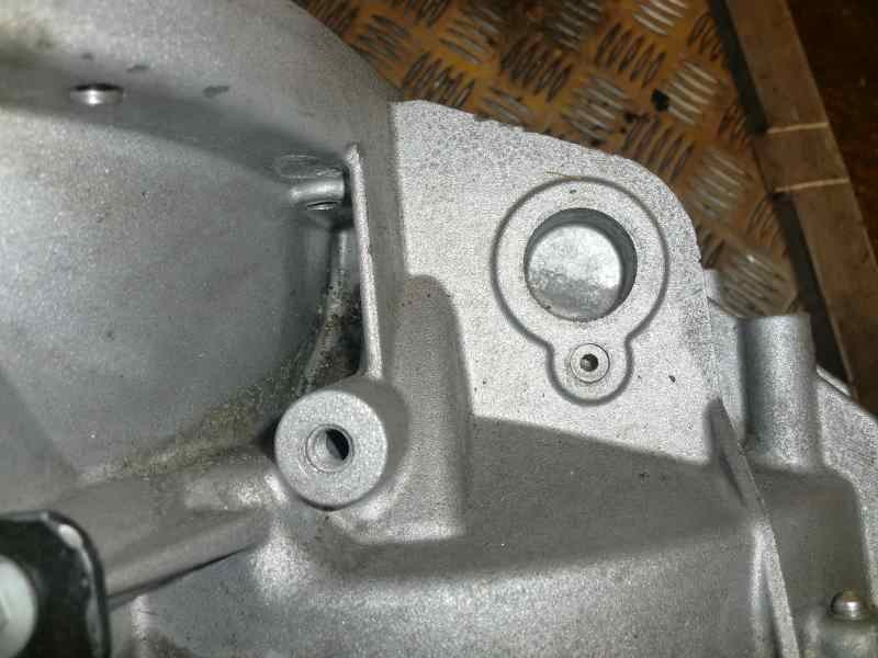 Recambio de caja cambios para renault master ii phase 2 caja cerrada 2.5 dci diesel cat referencia OEM IAM PF6026  