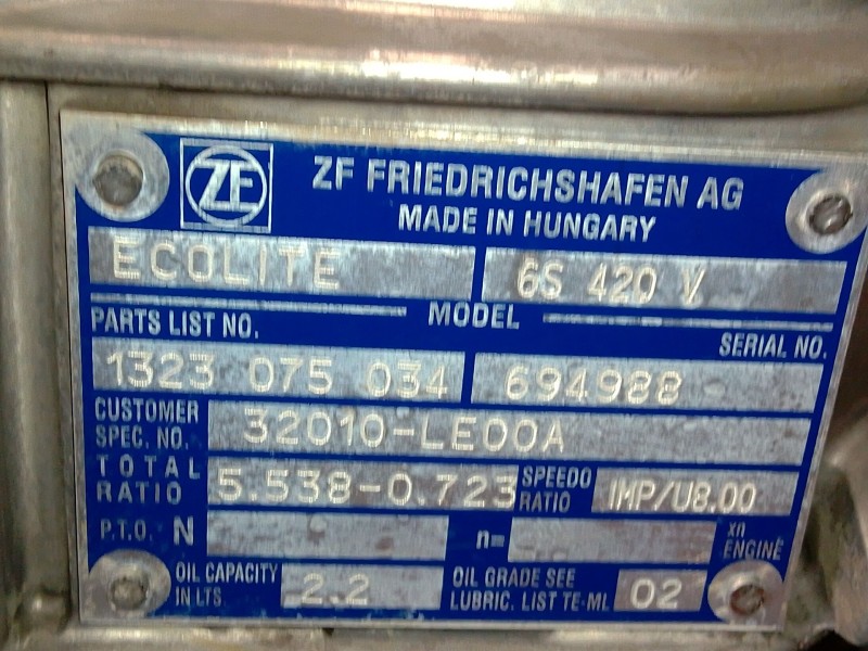 Recambio de caja cambios para renault maxity referencia OEM IAM 13230750  