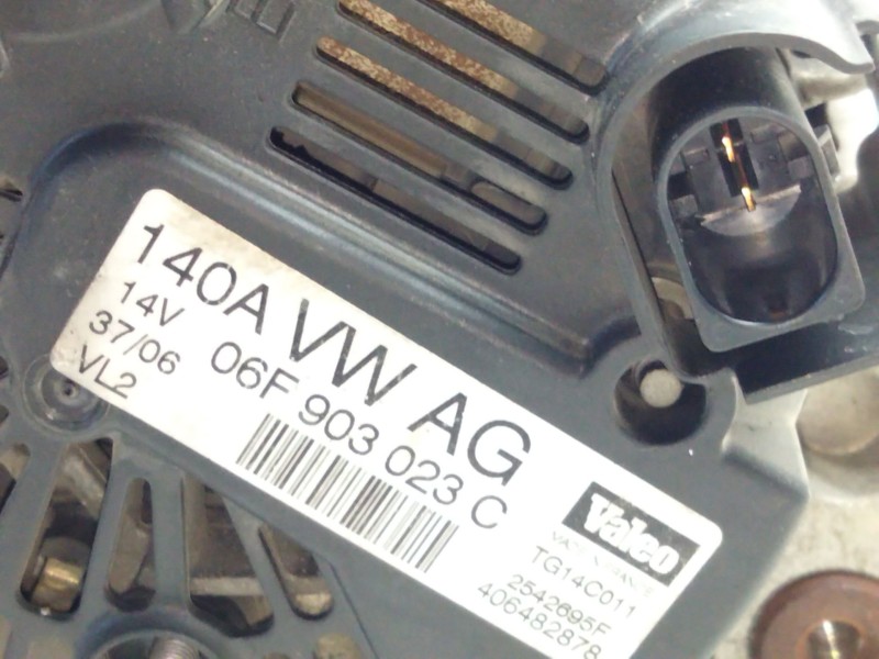 Recambio de alternador para skoda octavia ii (1z3) 2.0 tdi 16v referencia OEM IAM 06F903023  