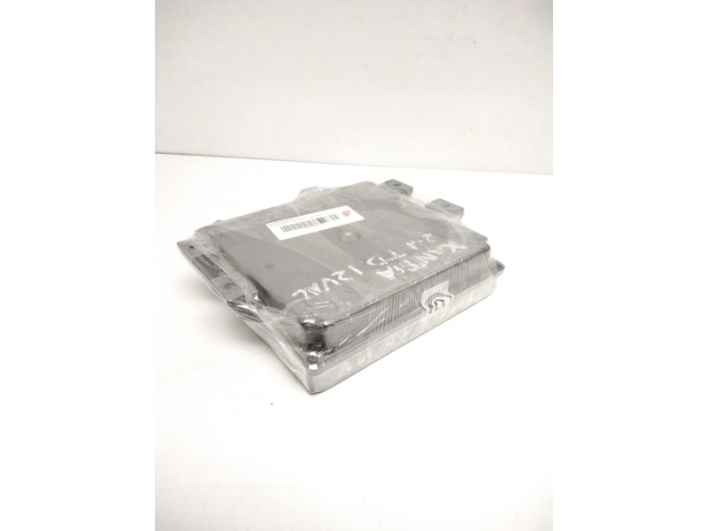 Recambio de centralita motor uce para citroën xantia berlina 2.1 turbodiesel referencia OEM IAM 9627453880 XUDLC01 R04010019A