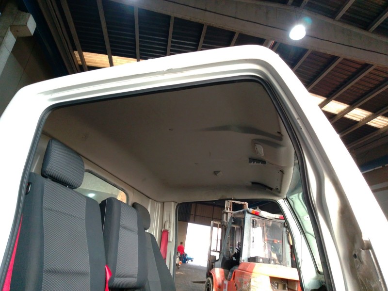 Recambio de cabina para renault maxity referencia OEM IAM   