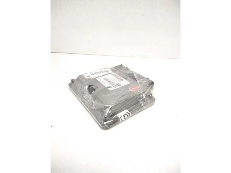 Recambio de centralita motor uce para volkswagen polo (9n1) 1.4 16v referencia OEM IAM 6160115206 036906034GQ IAW4TVGQ